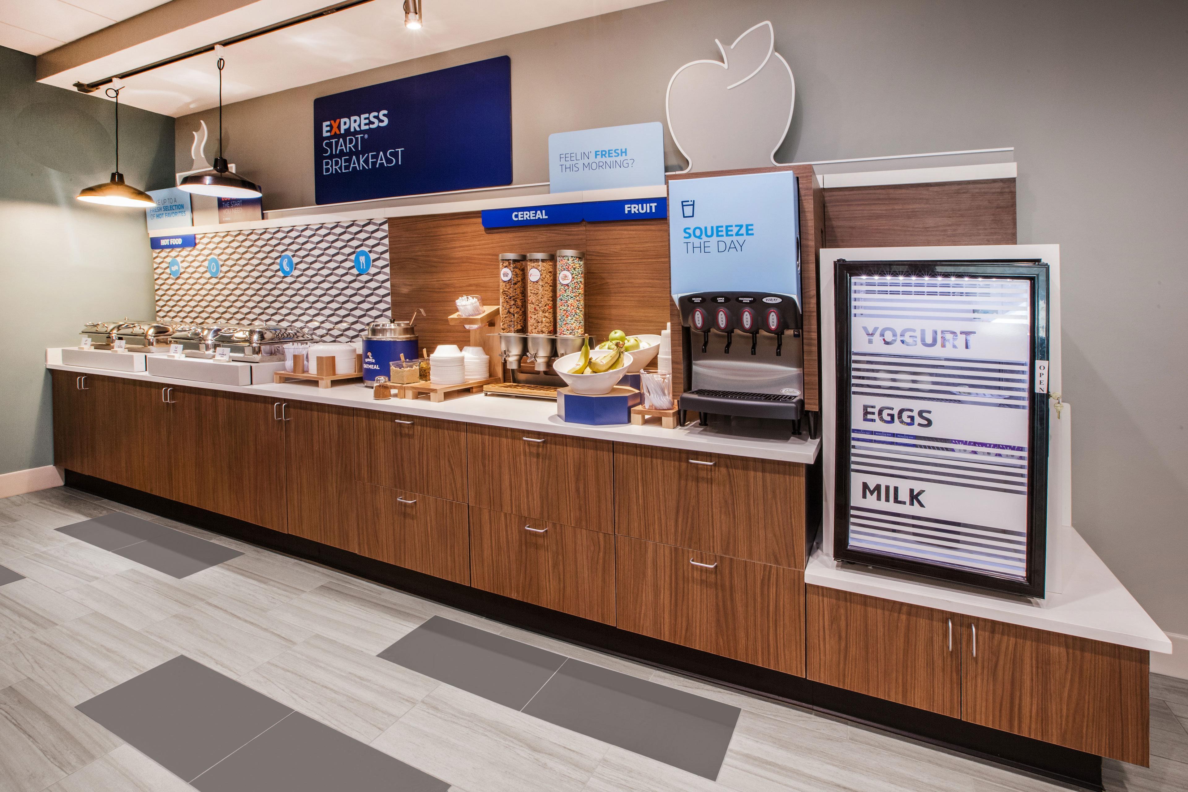 Holiday Inn Express & Suites Monroe By Ihg Exterior foto