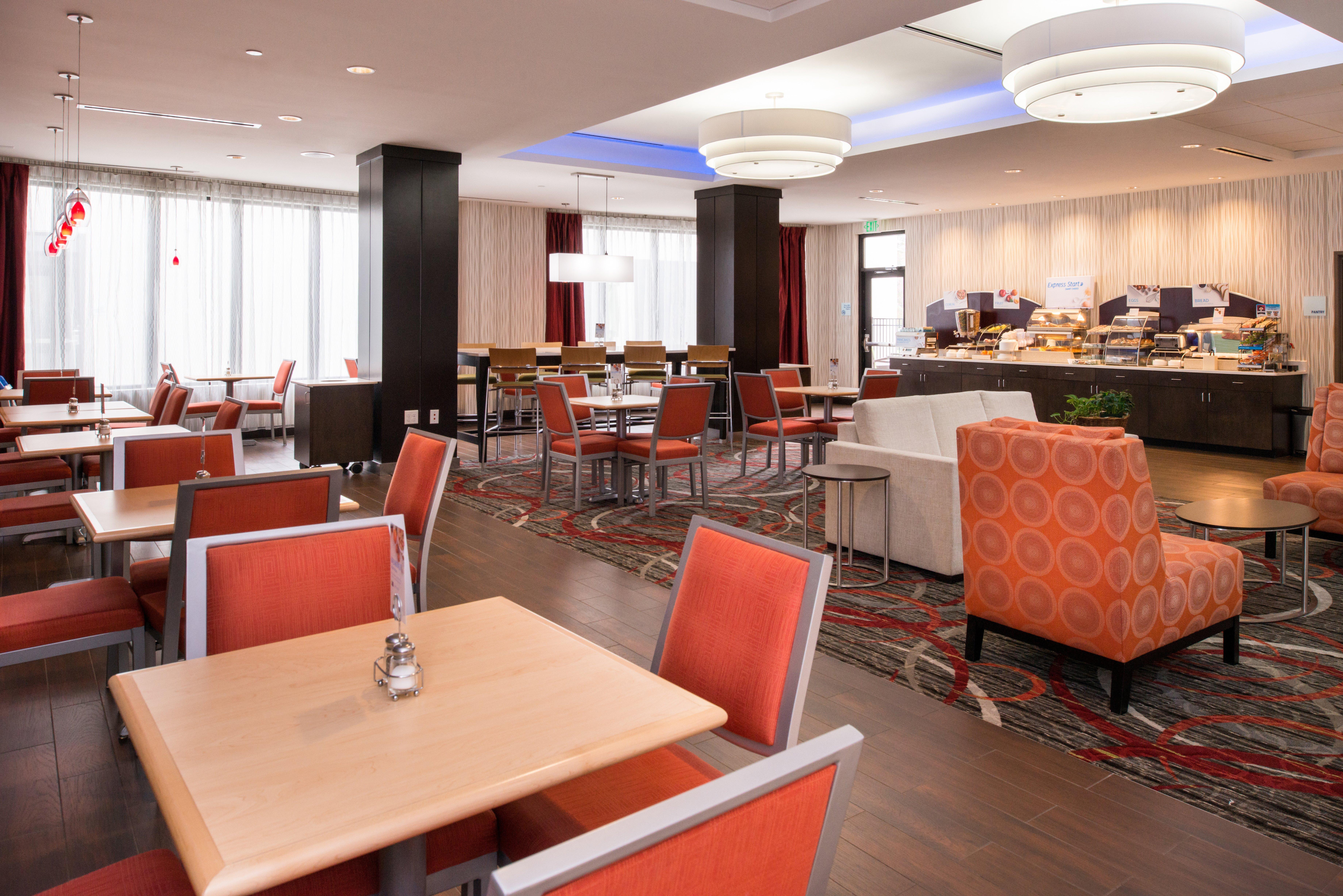 Holiday Inn Express & Suites Monroe By Ihg Exterior foto